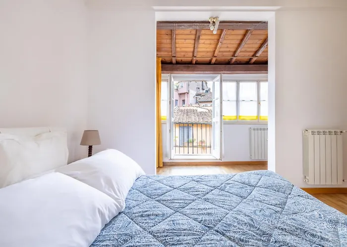 Piazza Navona Rooftop Retreat S