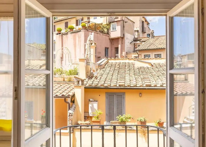 Piazza Navona Rooftop Retreat S